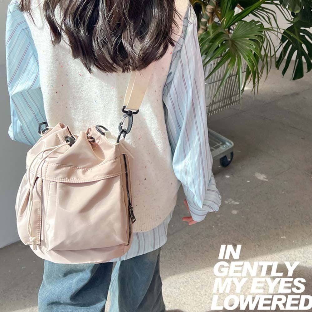 Leuke nylon crossbodytas in Ko - Interior Design Korean Style recensie en prijs